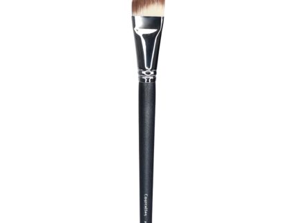Courcelles Foundation Brush No. 26