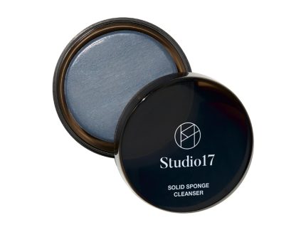 Studio17 Brush & Puff Cleanser
